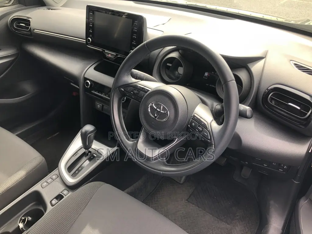 Toyota Yaris Cross 1.5 Hybrid FWD 2021 Black