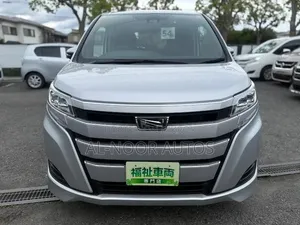 Toyota Noah 2021 Silver