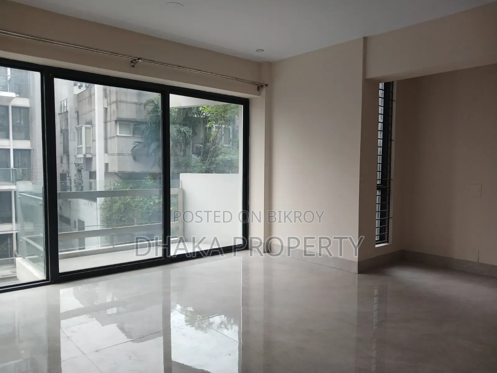 4 Bedroom Apartment in Suvastu, Baridhara for sale