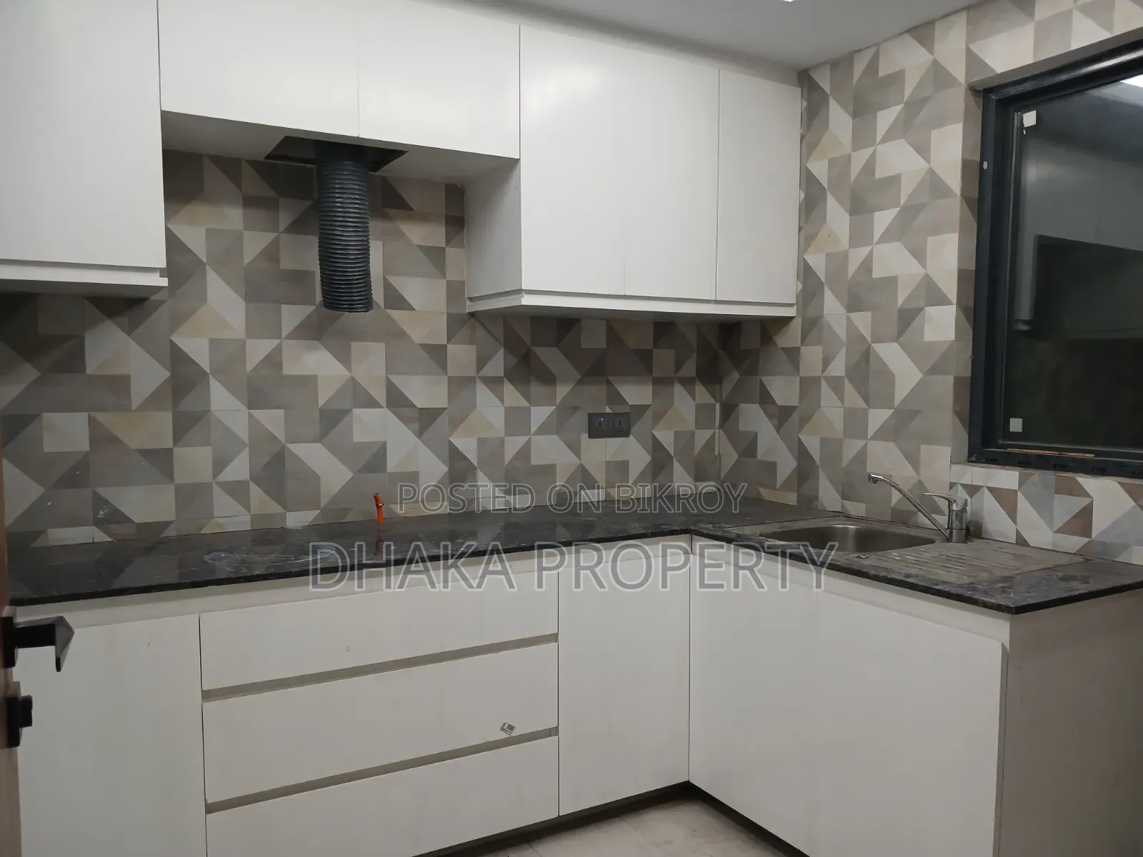 4 Bedroom Apartment in Suvastu, Baridhara for sale