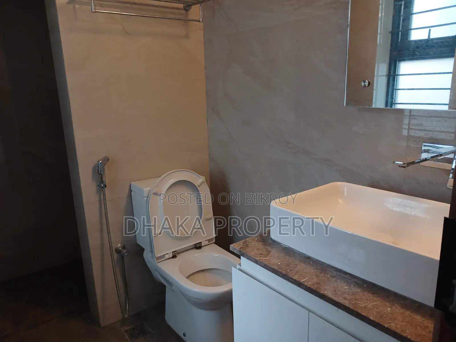 4 Bedroom Apartment in Suvastu, Baridhara for sale
