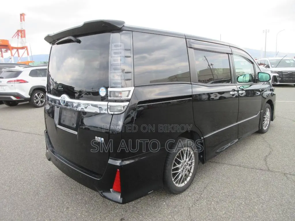 Toyota Voxy 2021 Black