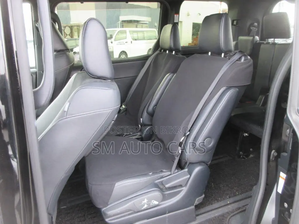 Toyota Voxy 2021 Black