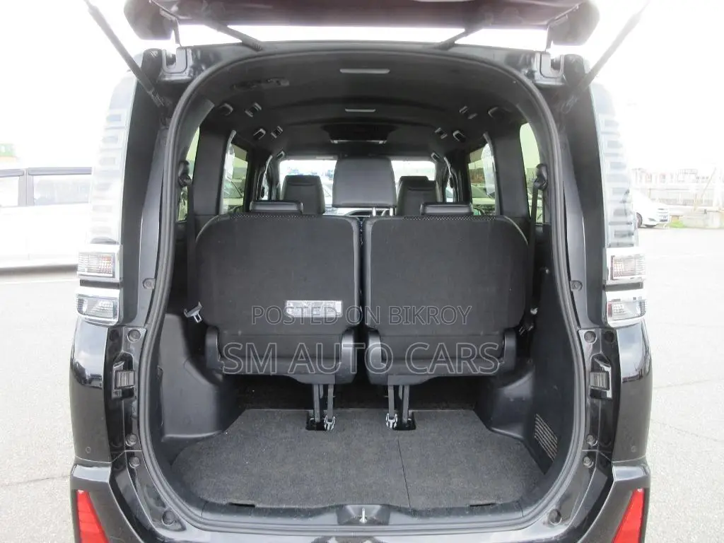 Toyota Voxy 2021 Black