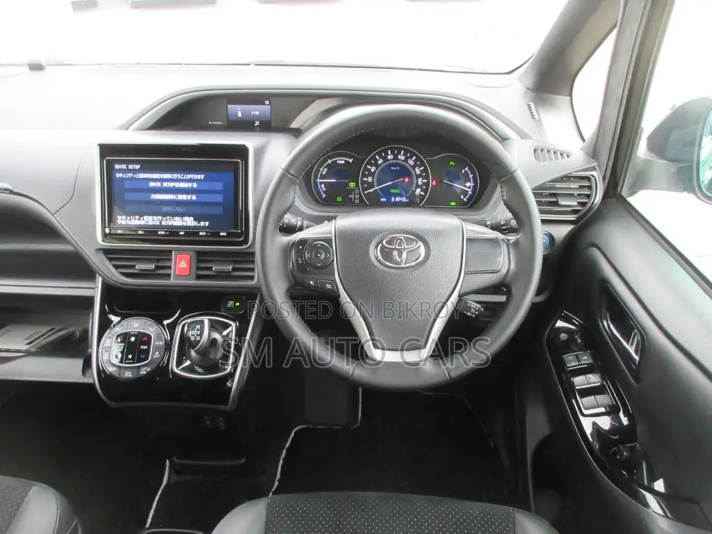Toyota Voxy 2021 Black