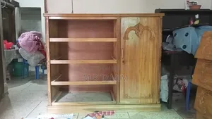 সারি কড়ই কাঠ এর Wardrobe