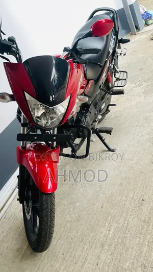 হিরো গ্ল্যামার ২০২৪ লাল