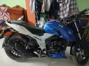 TVS Apache RTR 160 4V 2019 Blue