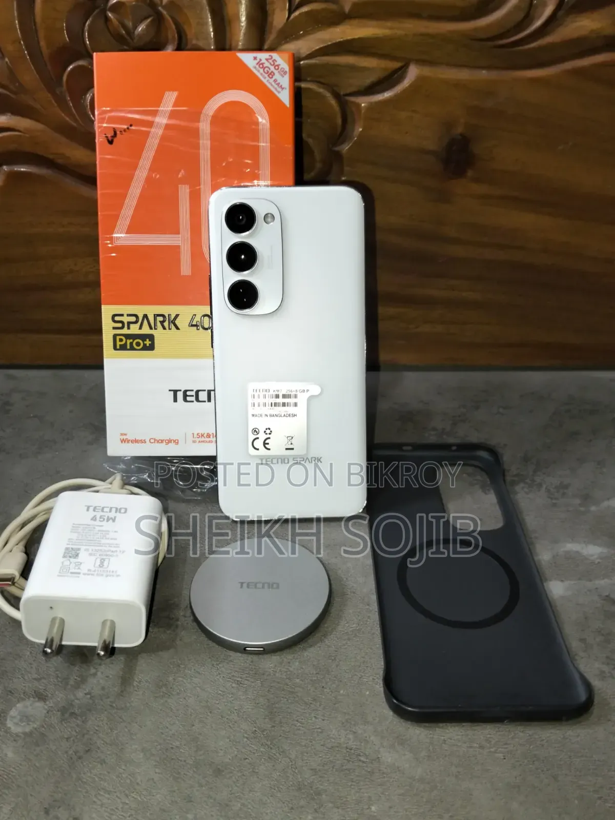 Tecno Spark 40 Pro+ ২৫৬ জিবি সাদা
