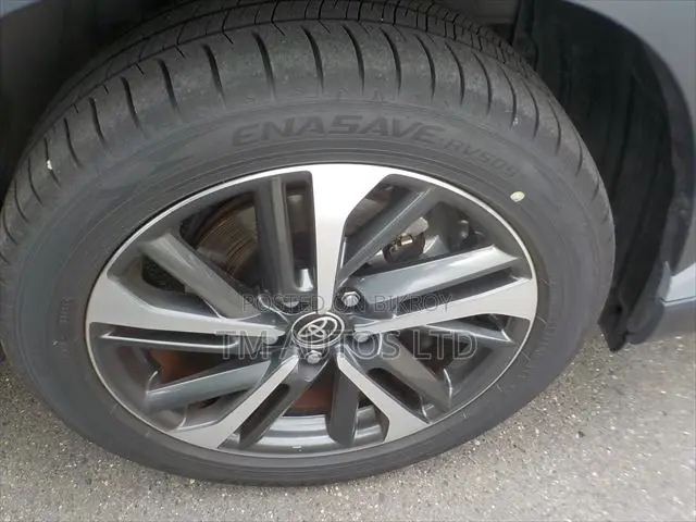 Toyota Corolla Cross 1.8 Hybrid FWD 2021 Gray