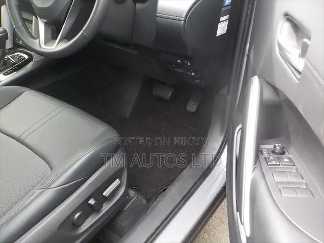Toyota Corolla Cross 1.8 Hybrid FWD 2021 Gray