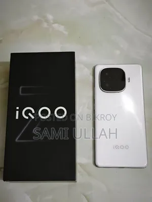 iQOO 256 GB White