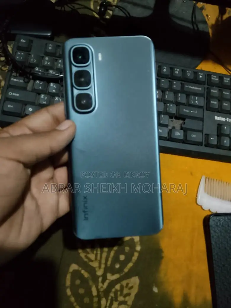 ইনফিনিক্স হট ৬০ প্রো+ ১২৮ জিবি কালো