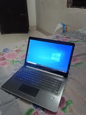 Laptop HP Stream 14-Cb130nr 4GB Intel Core I3 SSD 1T