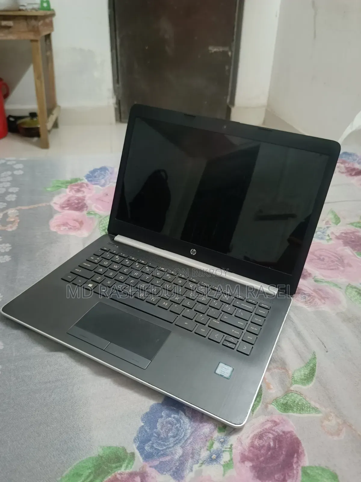 Laptop HP Stream 14-Cb130nr 4GB Intel Core I3 SSD 1T
