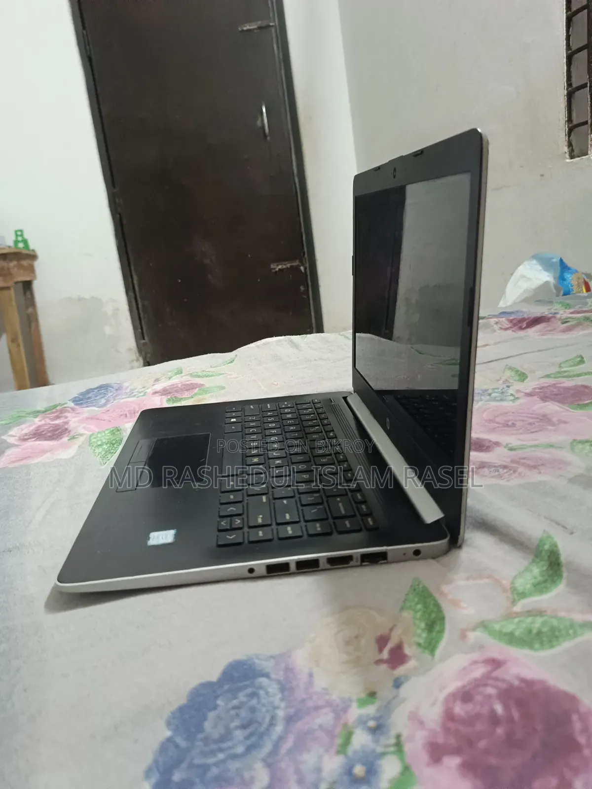 Laptop HP Stream 14-Cb130nr 4GB Intel Core I3 SSD 1T