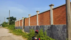 5 katha plot for sale in VIP Sector 17