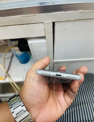 Apple iPhone 8 64 GB White