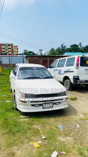 টয়োটা করোলা অটোমেটিক ১৯৯৯ হোয়াইট