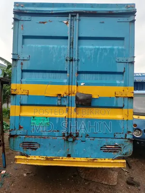 Car 2020 Yellow