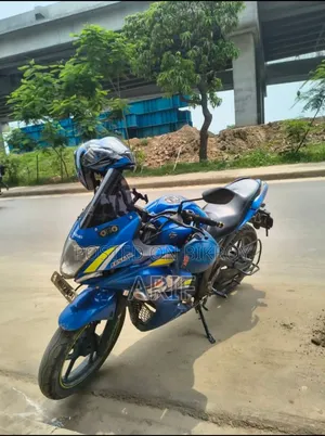 সুজুকি জিক্সার এসএফ ২০১৯ নীল