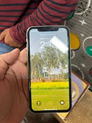 Apple iPhone XR 128 GB White