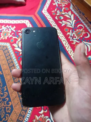 Apple iPhone 7 32 GB Black