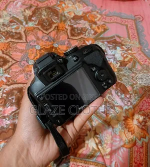 Nikon D 3400 With 50 Mm Nikkor 1.8g Lens
