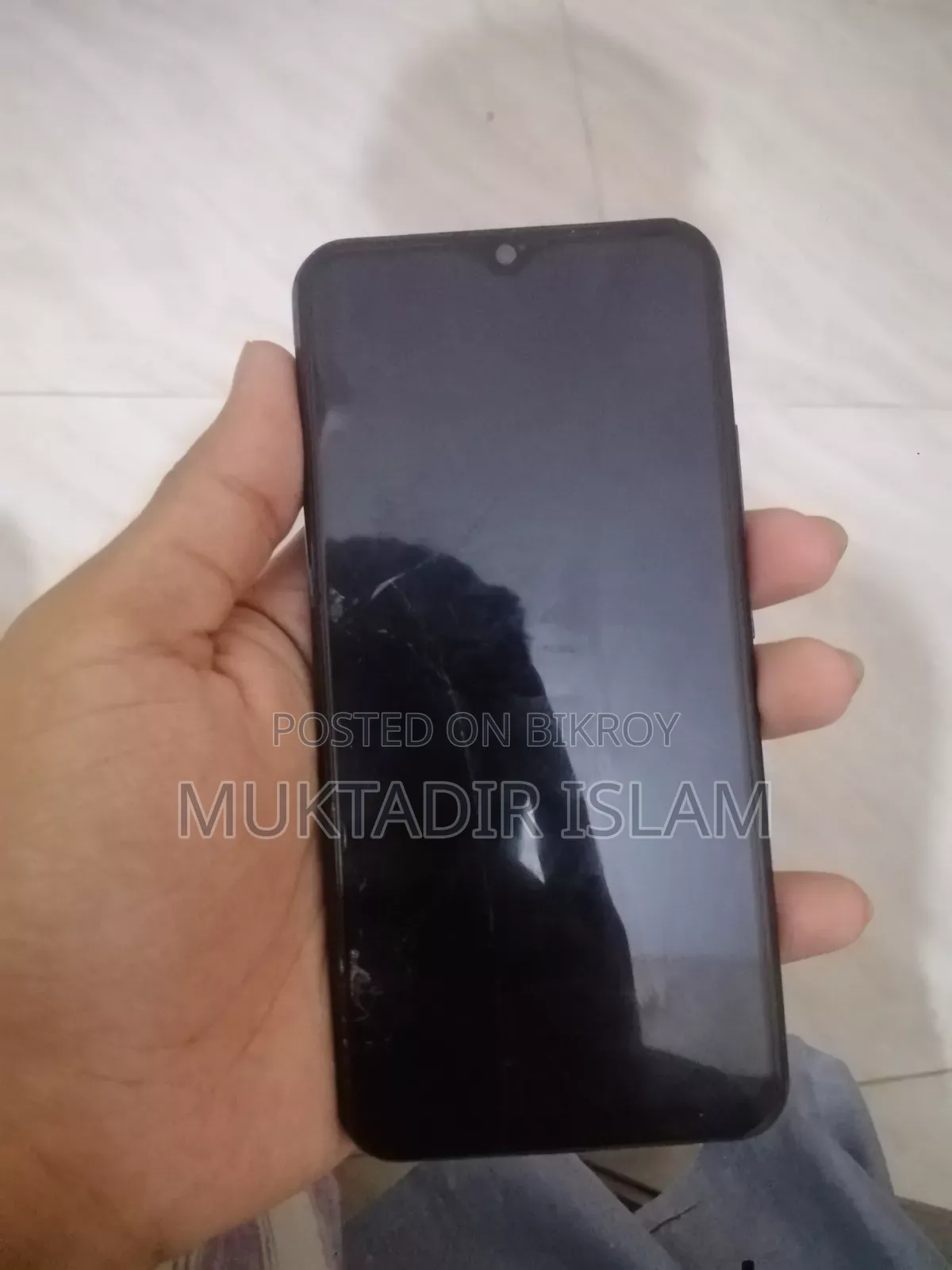 Vivo Y17 128 GB Bronze