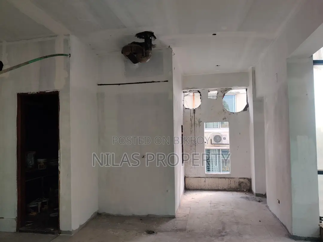 ধানমন্ডিতে প্রাইম ফ্রন্ট ভিউ কমার্শিয়াল স্পেস ভাড়া হবে