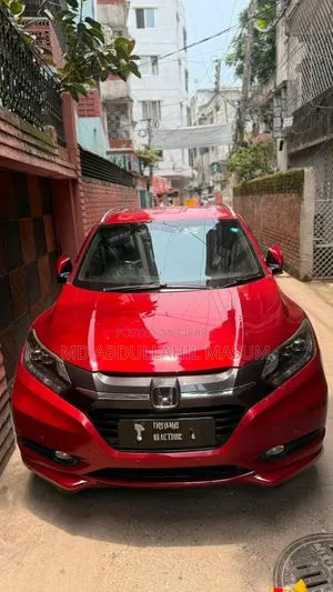 হোন্ডা ভেজেল ১.৫ হাইব্রিড টু-হুইল ড্রাইভ ২০১৬ লাল