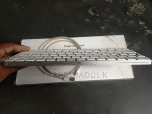 Magic Keyboard Apple