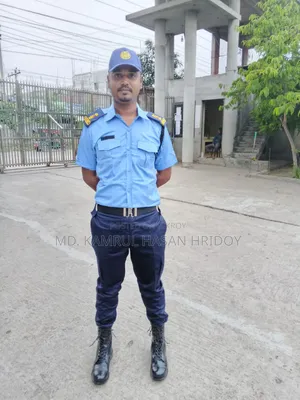 জরুরী ভিত্তিতে কিছু সিকিউরিটি গার্ড নিয়োগ দেওয়া হবে।