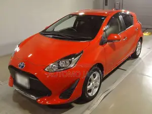 Toyota Aqua 2021 Red