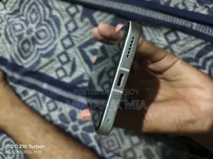শাওমি রেডমি টার্বো ৪ প্রো ২৫৬ জিবি সাদা