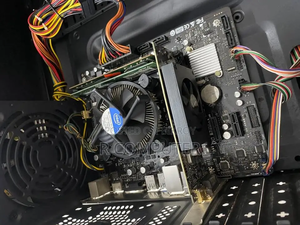 Desktop Computer Gigabyte 8GB Intel Core I3 SSD 256GB