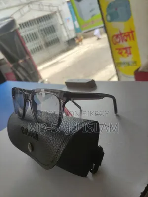 ডিওর ব্র্যান্ডের সানগ্লাস