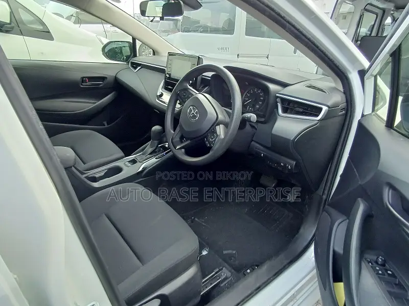 Toyota Corolla 2021 White