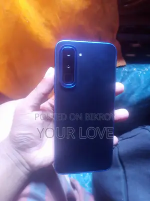 Infinix Hot 70 128 GB Blue