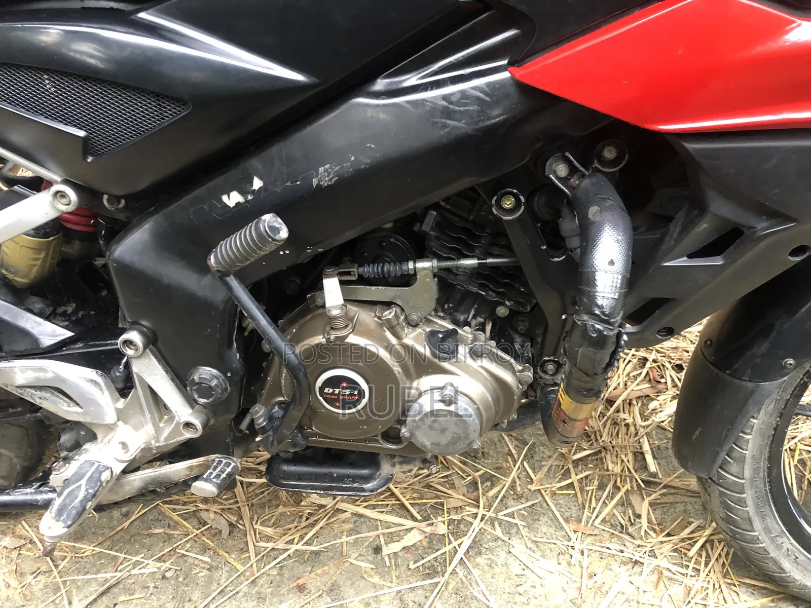 Bajaj Pulsar 150 2015 Red