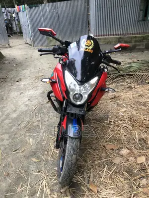 Bajaj Pulsar 150 2015 Red