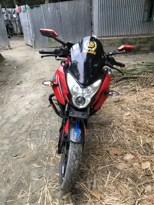 Bajaj Pulsar 150 2015 Red