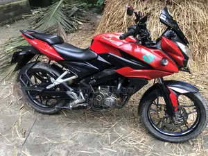 Bajaj Pulsar 150 2015 Red