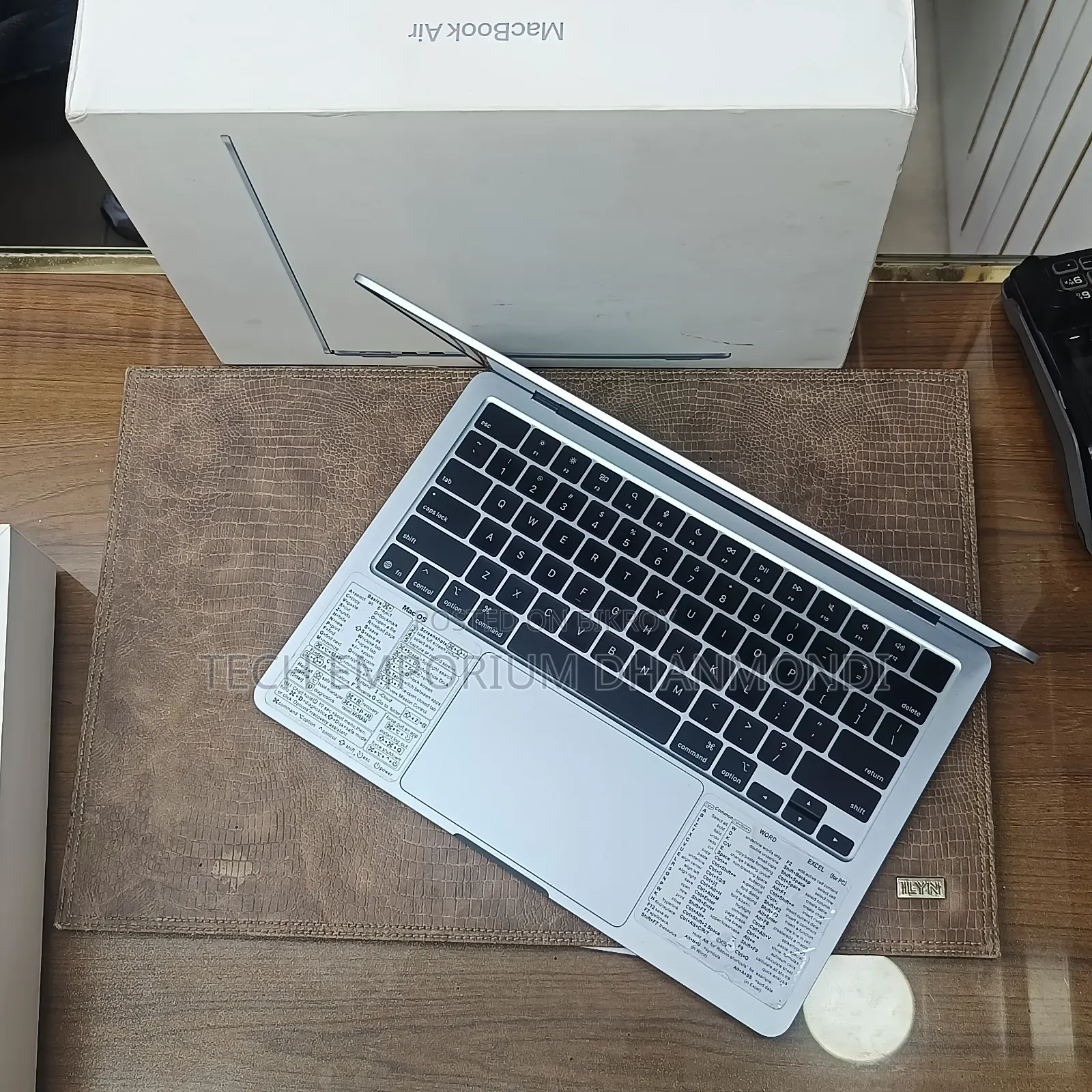 Laptop Apple MacBook Air 2025 M4 16GB Apple M4 SSD 256GB