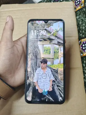 Vivo V25e 128 GB Black