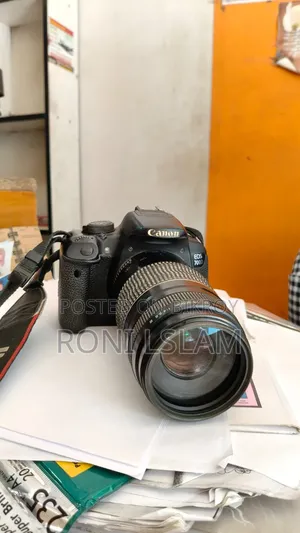 ক্যানন ৭০০ডি ক্যামেরা লেন্স ৭৫-৩০০মিমি সহ