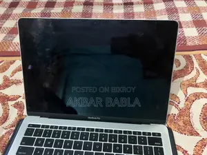 Laptop Apple MacBook Pro 2017 8GB Intel Core I5 SSD 256GB