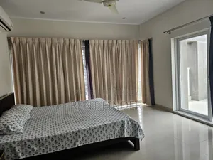 গুলশানে ৪ বেডরুমের অ্যাপার্টমেন্ট ভাড়ার জন্য