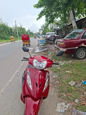 টিভিএস উইগো ২০১৭ লাল