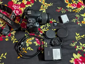 ক্যানন ৭০০ডি